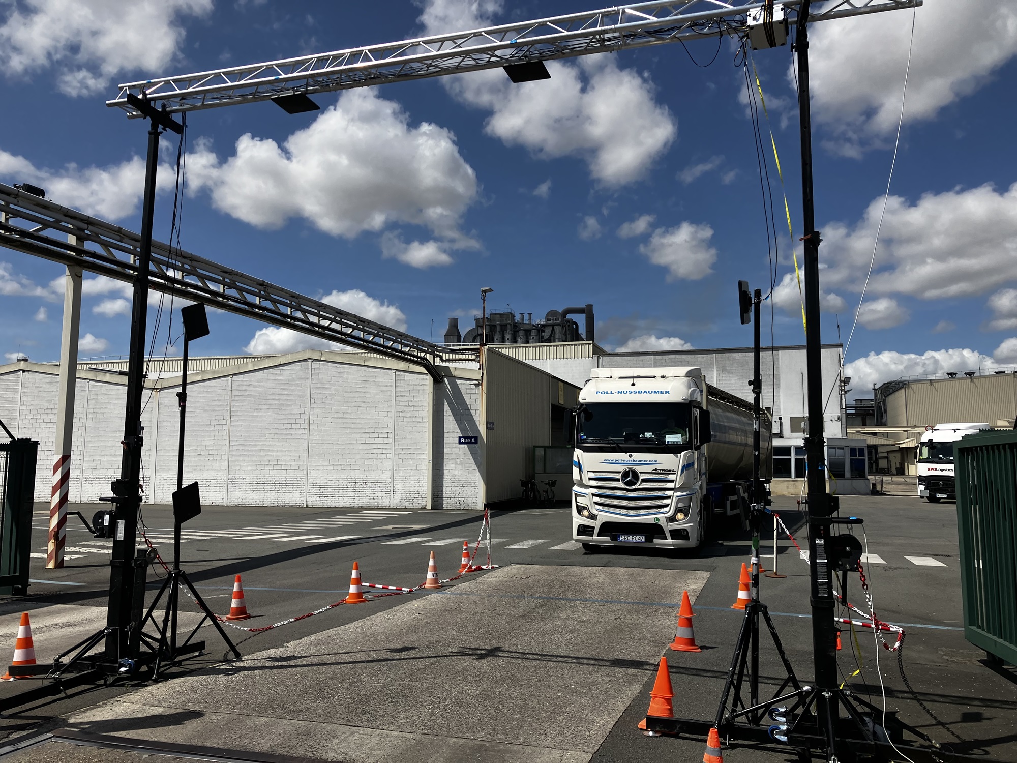 Contrôle automatisé de scellés sur camions